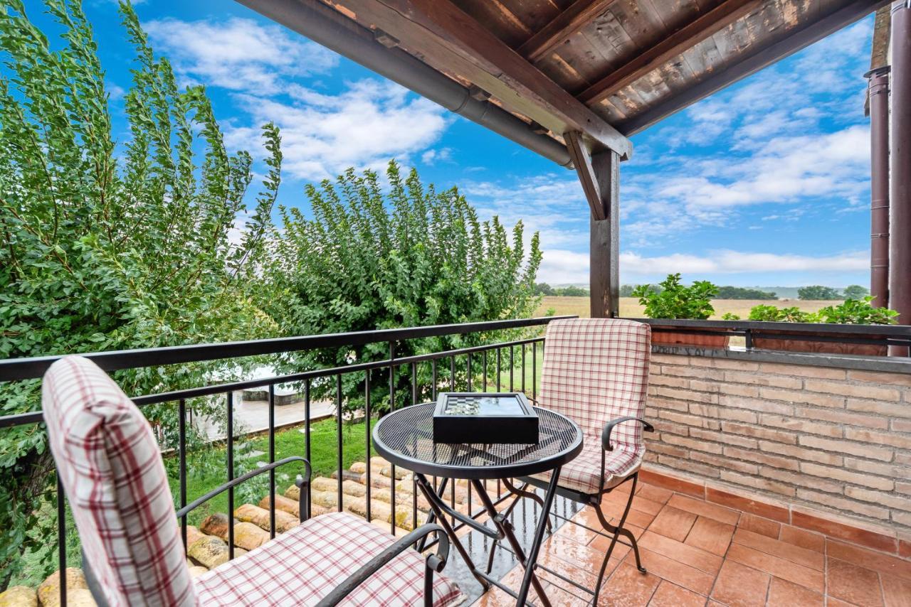 Bed and Breakfast Casale Dei Gelsi Кастільйоне-ін-Теверина Екстер'єр фото