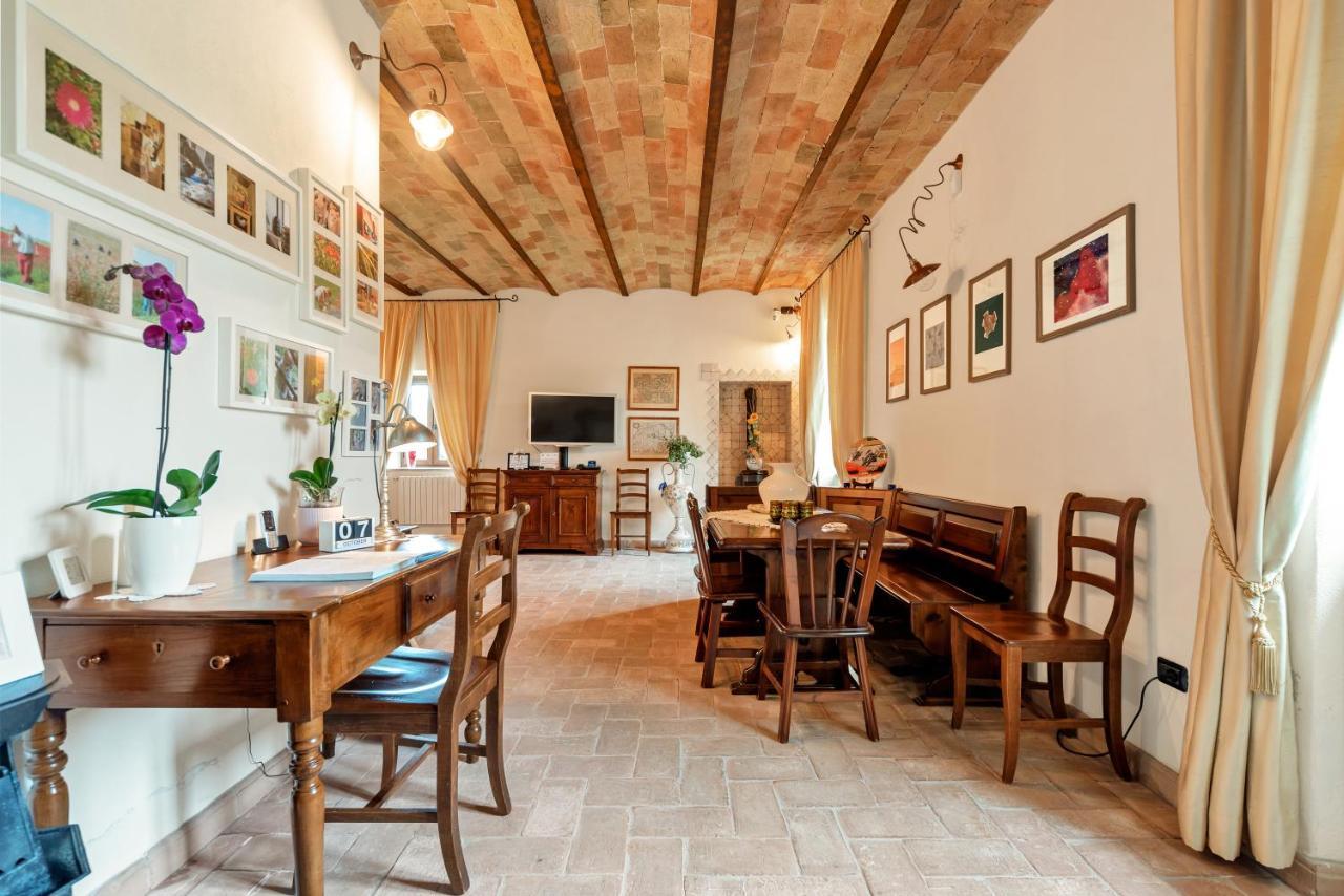 Bed and Breakfast Casale Dei Gelsi Кастільйоне-ін-Теверина Екстер'єр фото
